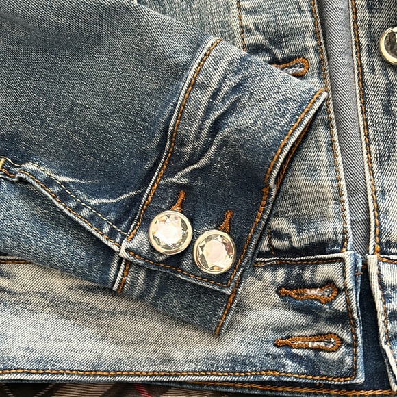 Carrillo Jean jacket with silver sequins and fake diamond buttons, so fun - Picture 3 of 8